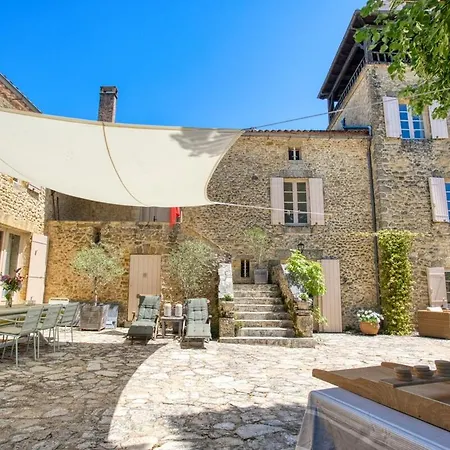 Le Bloy, Familiehuis Met Prive Zwembad 别墅