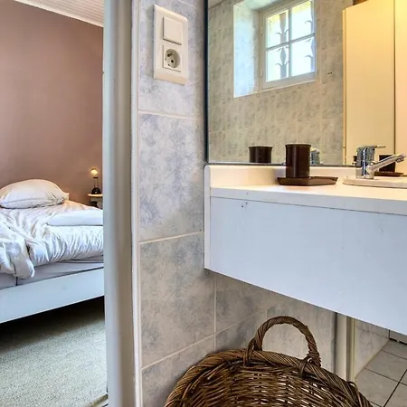 Le Bloy, Familiehuis Met Prive Zwembad Villa *
