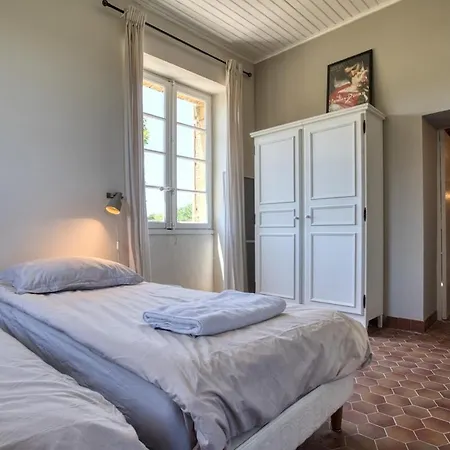Le Bloy, Familiehuis Met Prive Zwembad 别墅 *