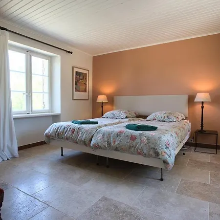 Le Bloy, Familiehuis Met Prive Zwembad 别墅 Monplaisant